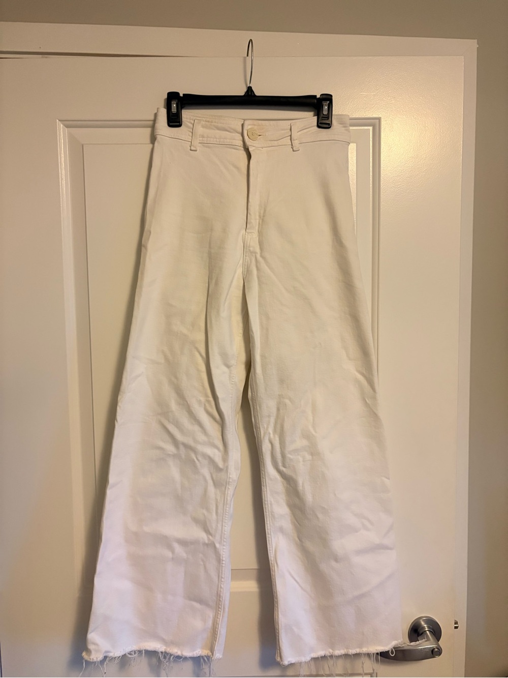 Zara Women’s White Highrise flare Jeans